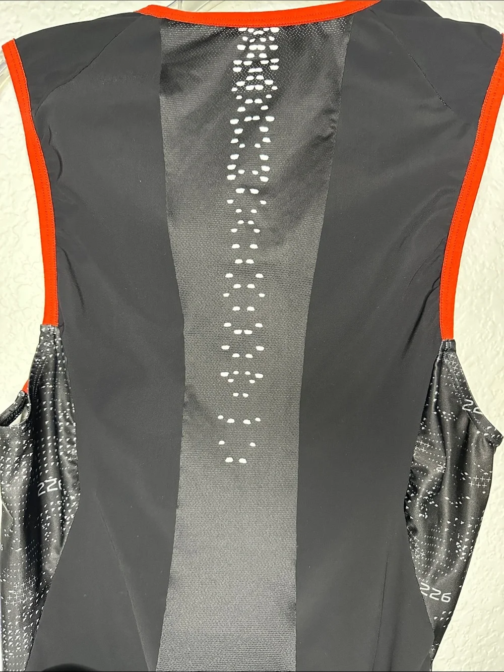 Orca Men's 226 Triathlon Top with Red Trim Sleeveless Stretchskin Swim Top XL